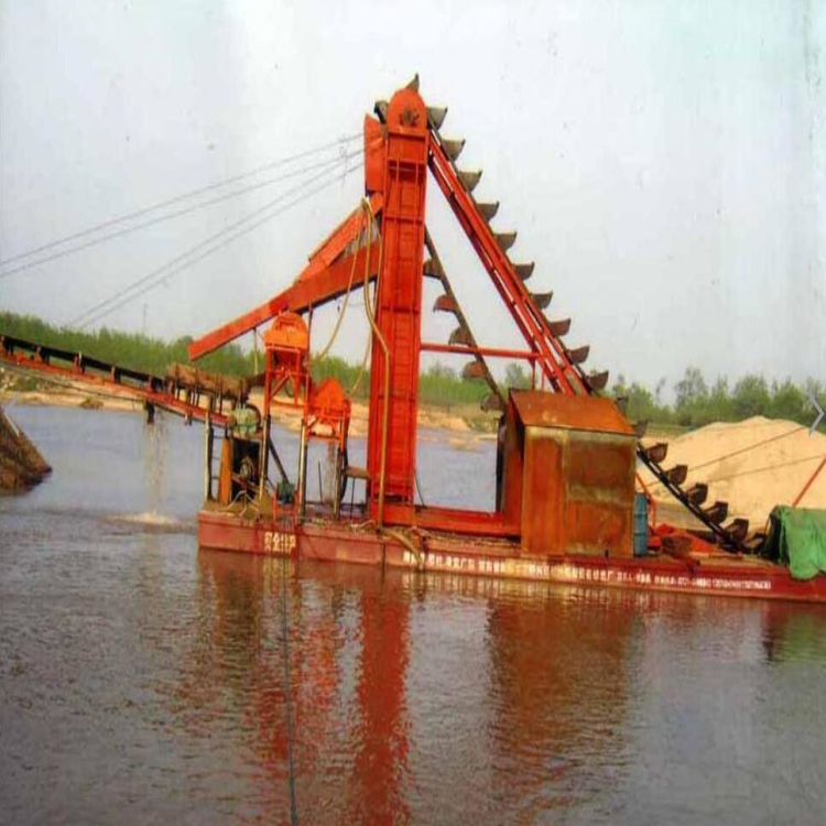 gold mining dredger using1.jpg